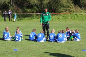 星空体育综合-传奇教练：那些战术大师的执教哲学，传奇教练徽章